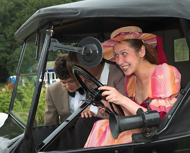 Женщины за рулем