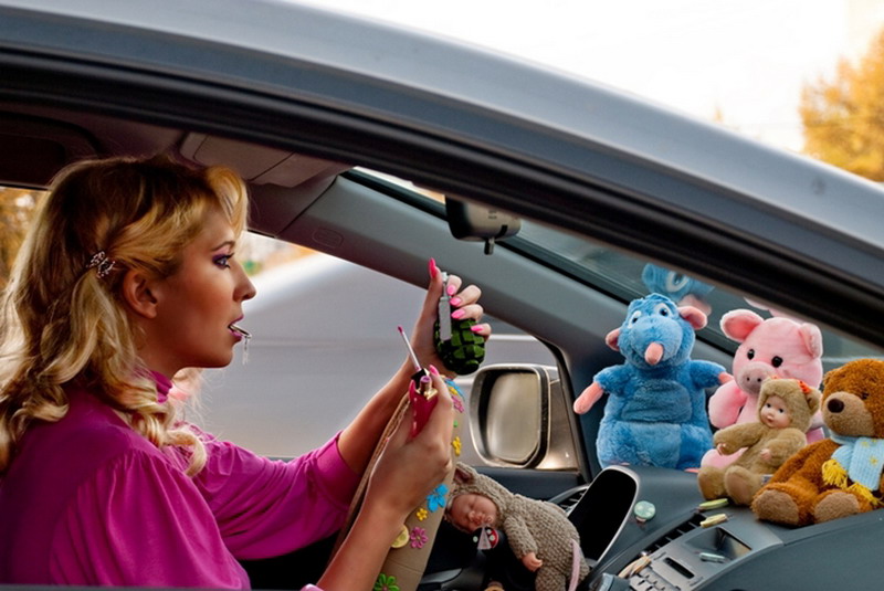 Женщины за рулем