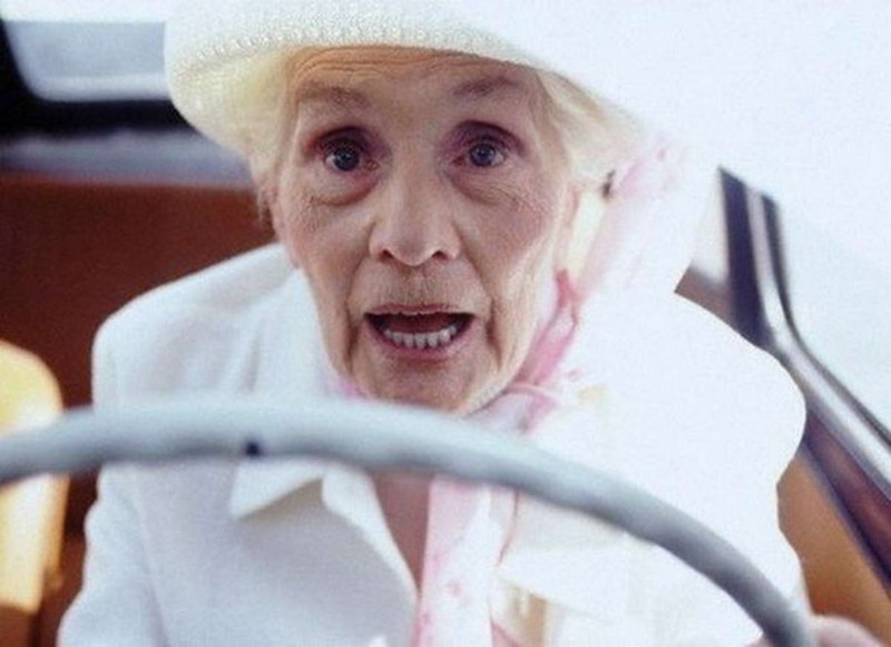 Женщины за рулем